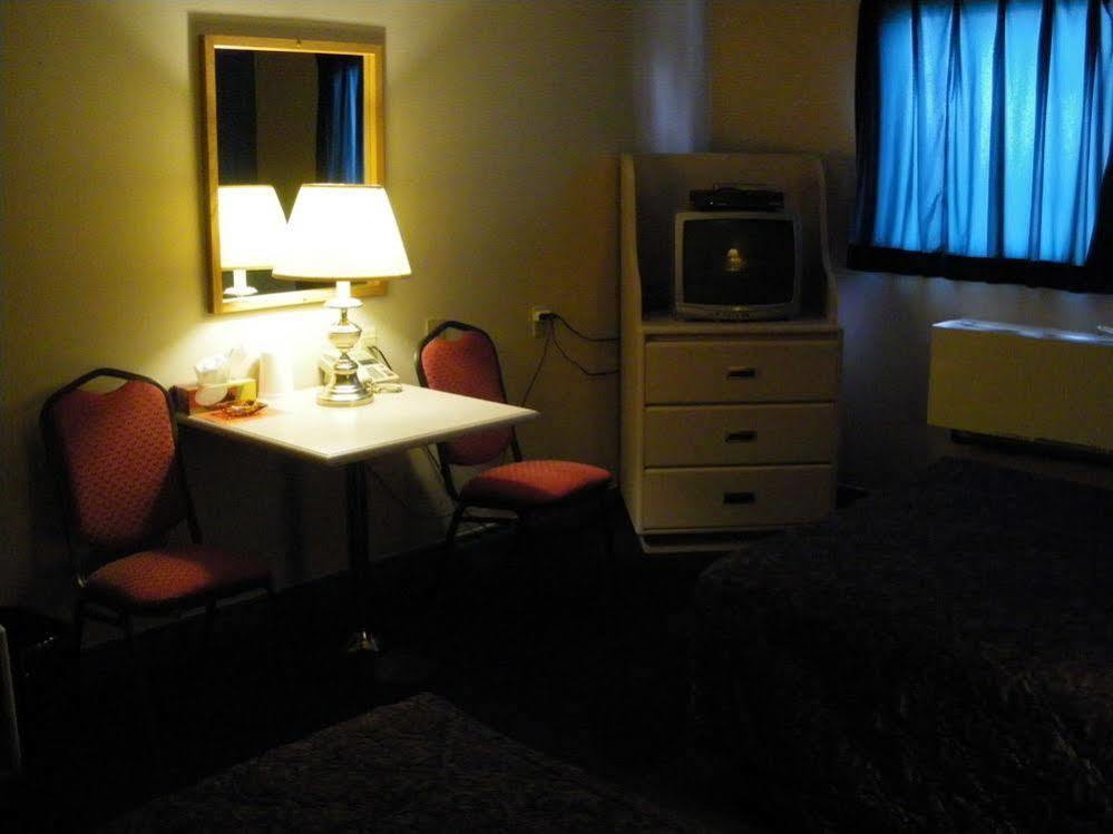 Sundre Motor Inn Luaran gambar